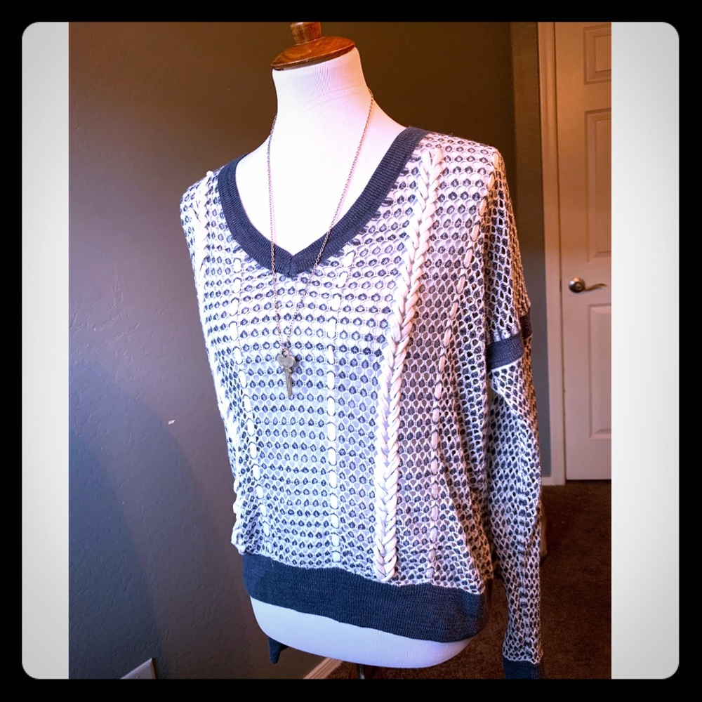 ✨GUC Abercrombie & Fitch Sweater✨